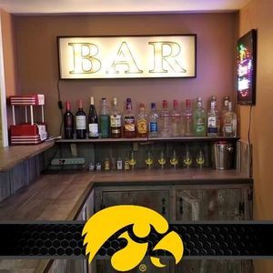 Meet your Posher, Michele